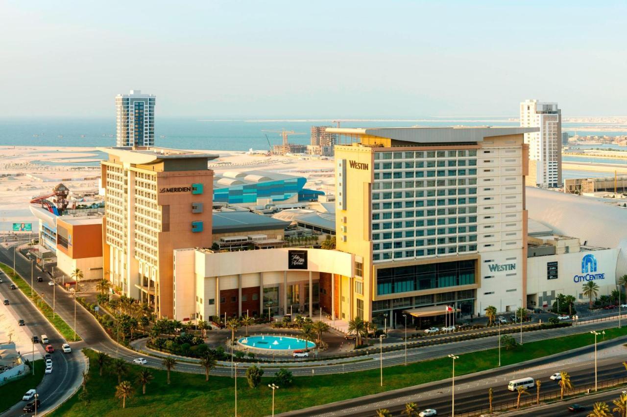 The Westin City Centre Bahrain Al Manamah Esterno foto The hotel in 2011